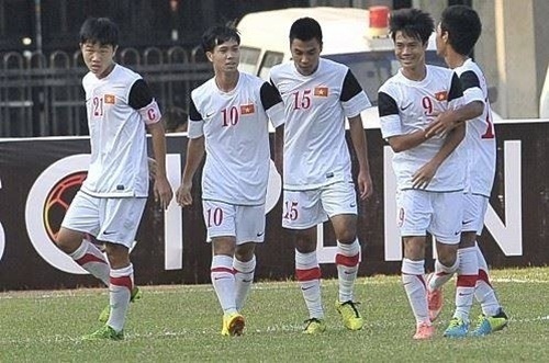 Văn Toàn,  Công Phượng trong đội hình U19 Việt Nam