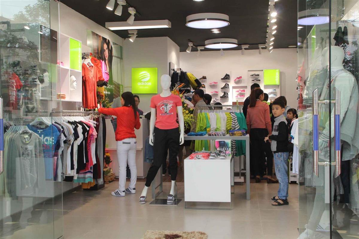 Đại lí được trưng bày rất thoáng và hiện đại