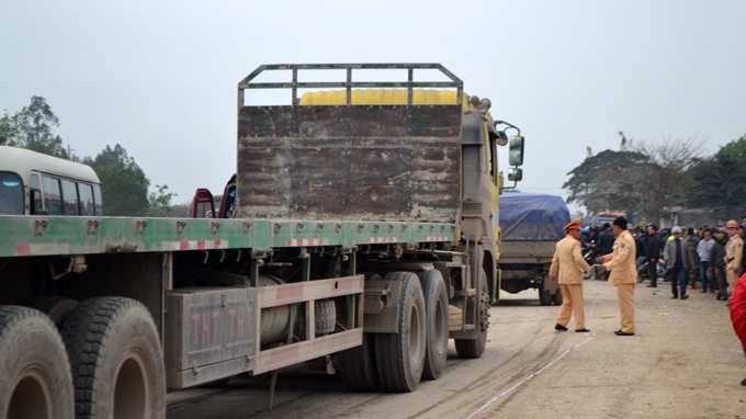 Vụ tai nạn khiến giao thông bị ùn tắc nhiều giờ đồng hồ