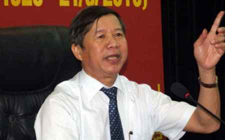 Nguyên Chủ tịch Tổng công ty Đường Sắt Việt Nam Nguyễn Hữu Bằng - một trong số những cán bộ đã nghỉ hưu phải giải trình, cam kết không liên quan đến nghi án nhận hối lộ.