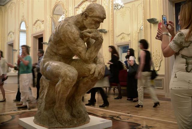 Tác phẩm của nhà điêu khắc người Pháp Auguste Rodin trưng bày tại Sofia, Bulgaria