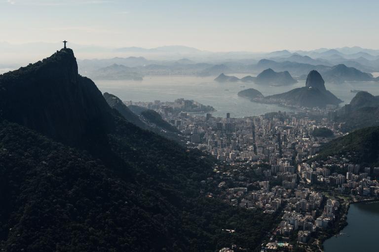 Một bức ảnh chụp Rio de Janeiro, Brazil từ xa