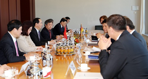 Đoàn đại biểu cấp cao Bộ Công an Việt Nam hội đàm với Đoàn đại biểu cấp cao Bộ Nội vụ Cộng hòa Liên bang Đức.