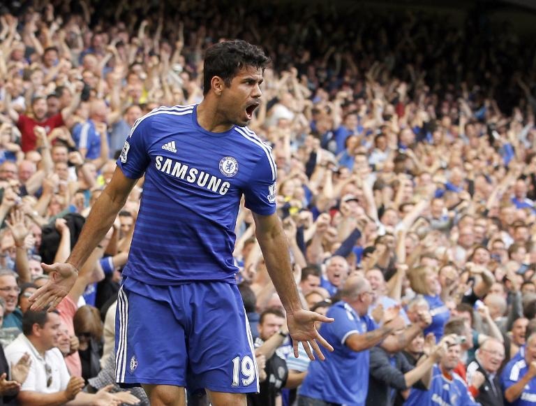 Tiền đạo Diego Costa của Chelsea ăn mừng bàn thắng mở tỷ số trong trận đấu tại giải Ngoại hạng Anh giữa Chelsea và Leicester City tại sân Stamford Bridge ở London