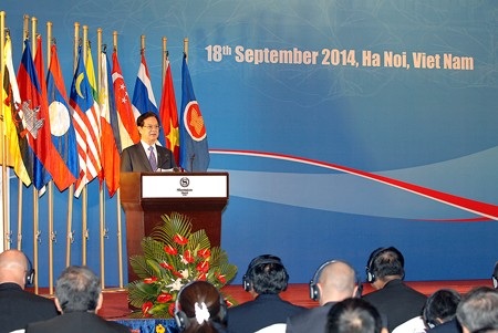 Thủ tướng Nguyễn Tấn Dũng phát biểu tại Hội nghị Bộ trưởng Y tế ASEAN. Ảnh VGP/Nhật Bắc