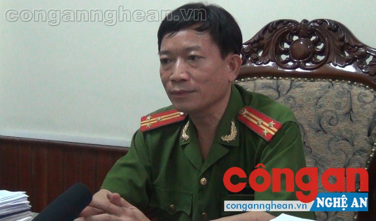Thượng tá Mai Chiến Thắng - Phó Trưởng công an TP Vinh trả lời phỏng vấn Báo Công an Nghệ An 