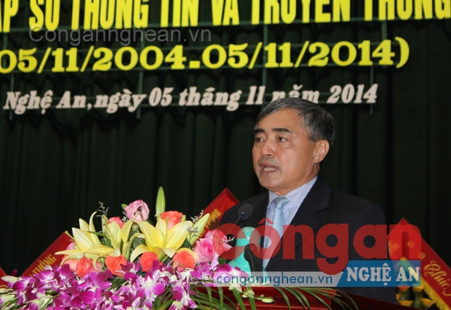 Đồng chí Nguyễn Minh Hồng, Thứ trưởng Bộ TT&TT phát biểu chúc mừng