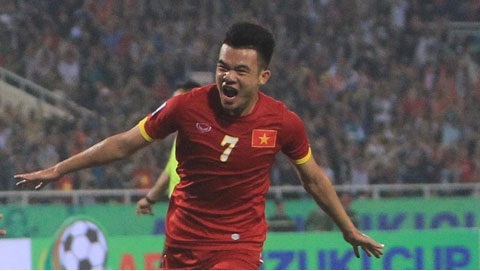 Ngô Hoàng Thịnh ăn mừng bàn thắng tại AFF Cup