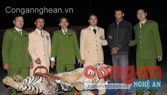 Đối tượng Nguyễn Văn Lập bị bắt giữ cùng tang vật