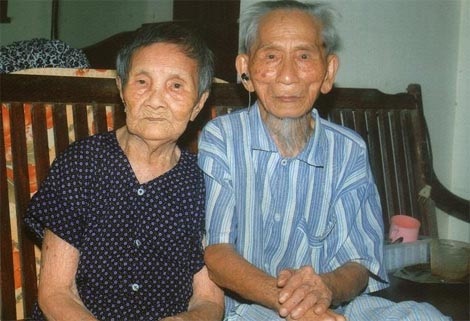 Cặp vợ chồng người Việt Nam cao tuổi nhất Châu Á.