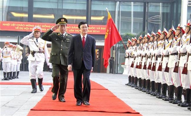 Chủ tịch nước Trương Tấn Sang và Bộ trưởng Trần Đại Quang duyệt đội danh dự Công an (4)