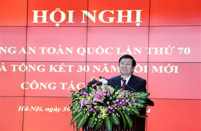 Chủ tịch nước Trương Tấn Sang phát biểu tại Hội nghị Công an toàn quốc lần thứ 70. Ảnh: Anh Hiếu.