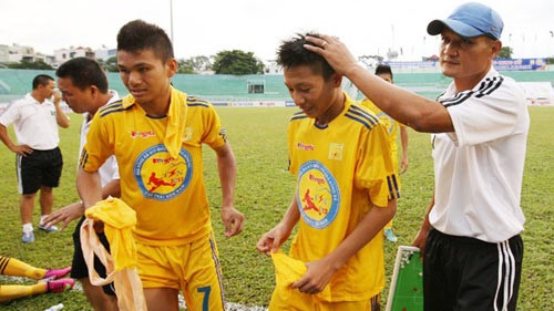 HLV Quang Trường trước đây chủ yếu dẫn dắt đội trẻ