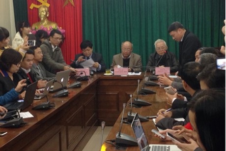 Lãnh đạo Ban Tuyên giáo Trung ương và Ban Bảo vệ sức khỏe Trung ương trao đổi với báo chí về tình hình sức khỏe của Trưởng Ban Nội chính Trung ương Nguyễn Bá Thanh.