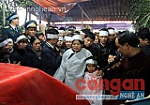 Xuân này, con không về