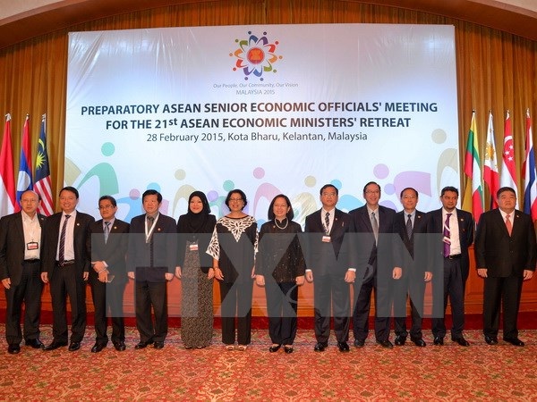 Các Bộ trưởng Kinh tế ASEAN dự Hội nghị