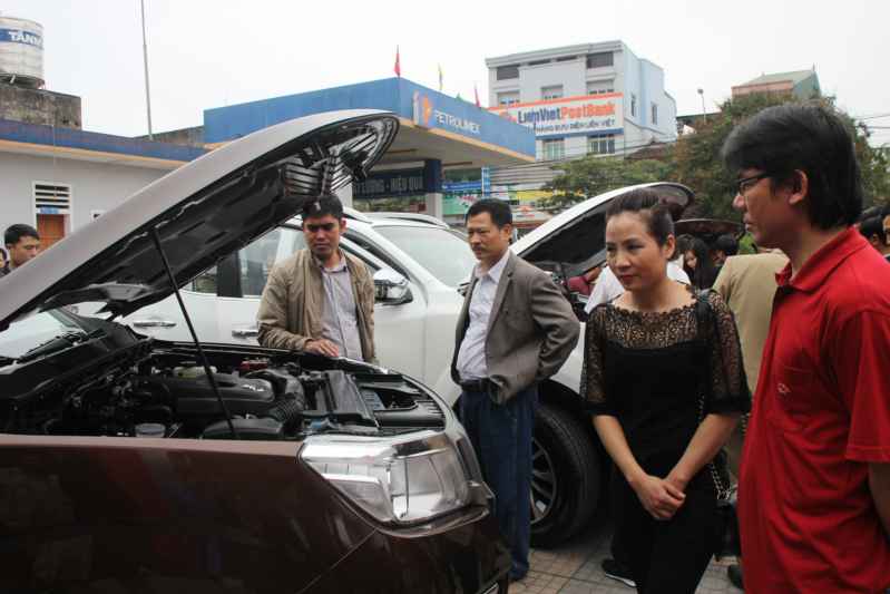 Nissan NP300 Navara là dòng xe bán tải hiện đại nhất trong phân khúc dòng xe này trên thị trường Việt Nam 