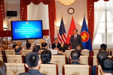 Bộ trưởng Trần Đại Quang thăm Đại sứ quán Việt Nam tại Hoa Kỳ. 