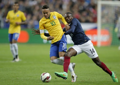 Pháp tiếp tục nhận thất bại ê chề trước Brazil