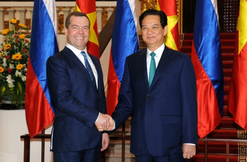 Thủ tướng Nguyễn Tấn Dũng và Thủ tướng Medvedev. Ảnh: chinhphu.vn