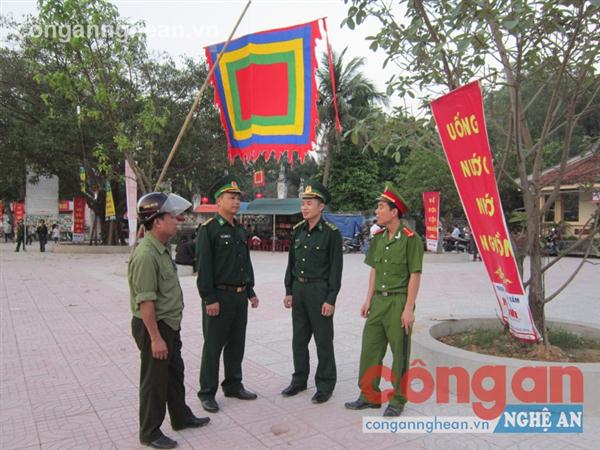Công an huyện Diễn Châu và các lực lượng chức năng            phối hợp bảo vệ ANTT tại khu vực diễn ra lễ hội đền Cuông 