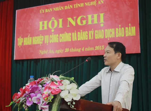 Đồng chí Nguyễn Văn Vẻ, báo cáo viên Cục Bổ trợ tư pháp, Bộ Tư pháp