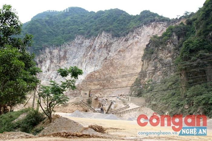 Mỏ đá lèn Cò, nơi xảy ra tai nạn khiến anh Phạm Văn Sơn tử vong