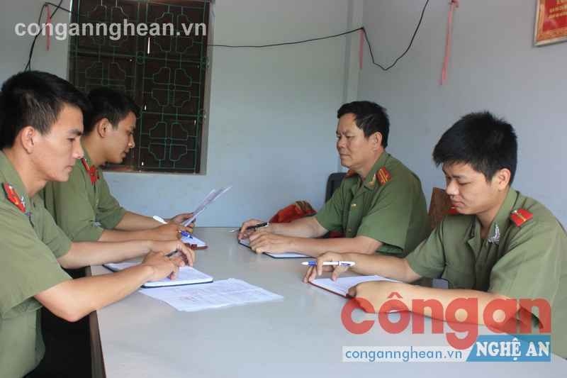Công an huyện Con Cuông triển khai phương án đảm bảo ANTT tại cơ sở