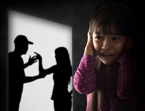 Đừng để mỗi đứa trẻ phải gánh hậu quả nặng nề từ nạn bạo lực gia đình - Ảnh minh hoạ