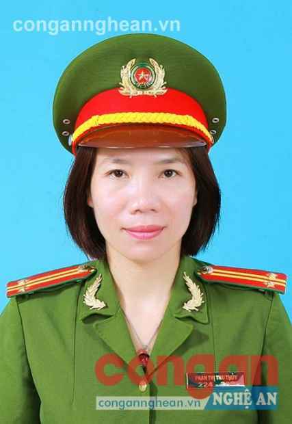 Trung tá Phan Thị Thu Thủy