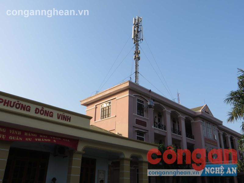 Trạm BTS trên nóc trụ sở UBND phường Đông Vĩnh  chưa được cấp phép lắp đặt