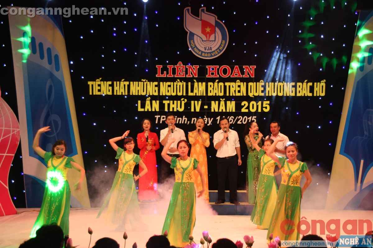 Tác phẩm múa hát tập thể của Báo Nghệ An đoạt giải Nhì
