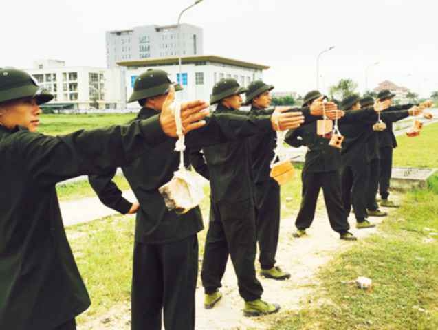 Tân binh huấn luyện tại Công an Hà Tĩnh