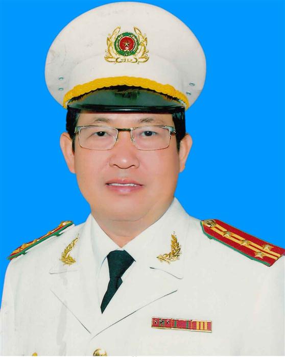 Đồng chí Đại tá Nguyễn Tiến Dần, Ủy viên BTV Đảng ủy,                              Phó Giám đốc Công an tỉnh         