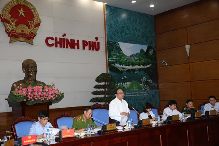 Phó Thủ tướng Nguyễn Xuân Phúc phát biểu chỉ đạo cuộc họp