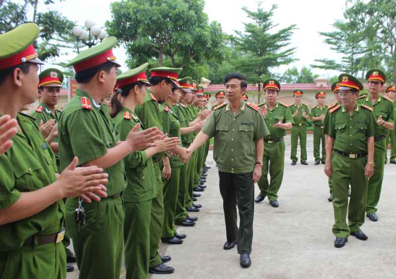 Đồng chí Thượng tướng Đặng Văn Hiếu làm việc tại Cảnh sát PC&CC Nghệ An 