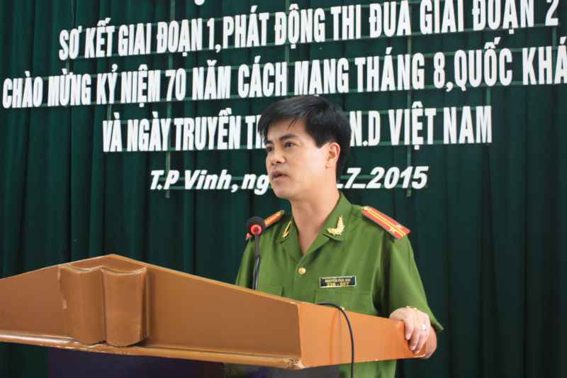 Đồng chí Trung tá Nguyễn Đức Hải - Phó Giám đốc Công an tỉnh phát biểu chỉ đạo