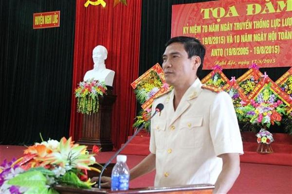 Đồng chí Đại tá Phan Đình Sửu, Trưởng phòng An ninh xã hội, Nguyên lãnh đạo CA huyện Nghi Lộc phát biểu tại tọa đàm