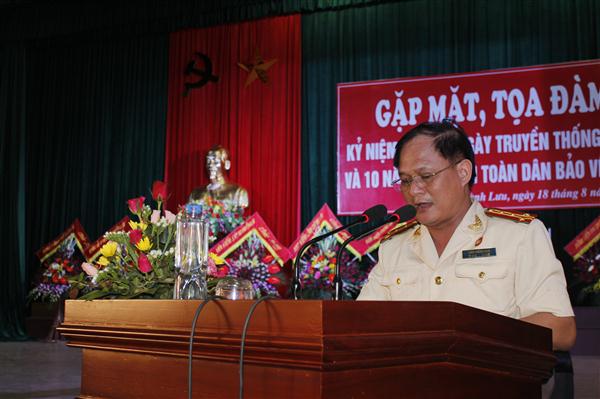 Đồng chí Đại tá Trần Thăng Long, Phó trưởng Công an huyện ôn lại truyền thống 70 năm lịch sử CAND