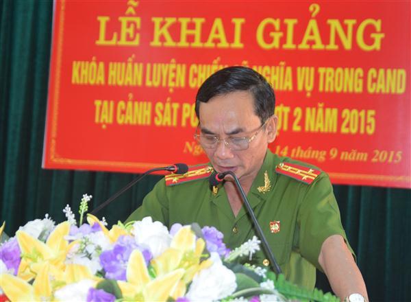 Đồng chí Đại tá Lê Xuân Hoài – Phó Giám đốc Cảnh sát PC&CC tỉnh phát biểu tại buổi lễ.