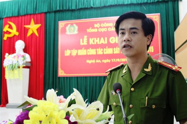 Đồng chí Trung tá Nguyễn Đức Hải, Phó Giám đốc Công an tỉnh phát biểu tại buổi lễ