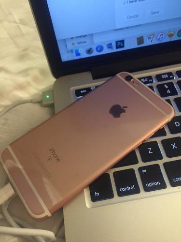 Chân dung chiếc iPhone 6s màu vàng hồng đầu tiên.