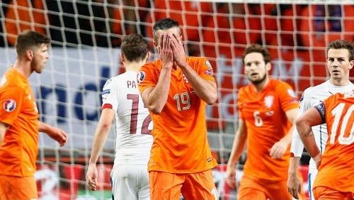 Hà Lan lỡ hẹn với ngày hội bóng đá lớn nhất châu Âu vào năm sau