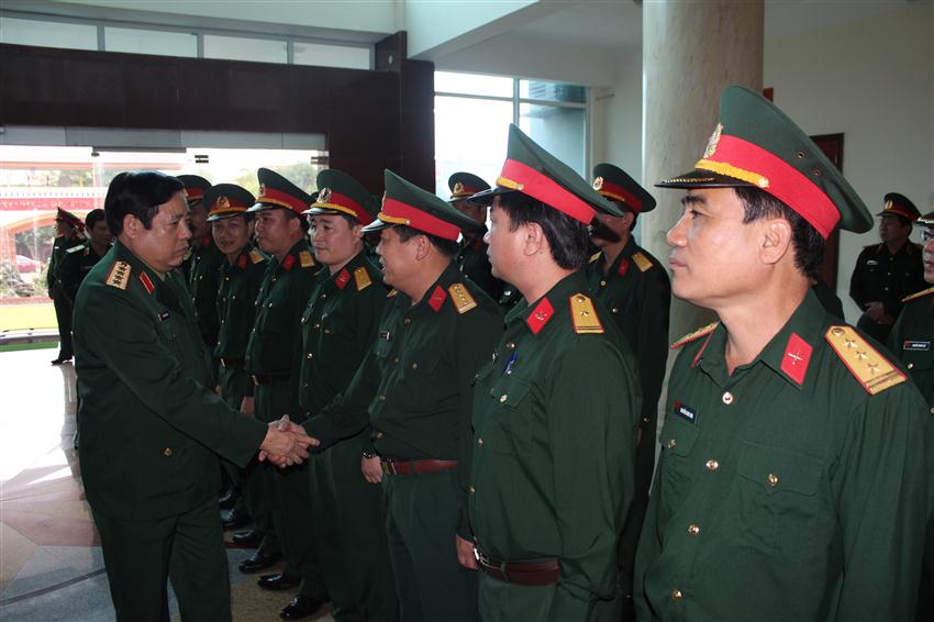 Đồng chí Đại tướng Phùng Quang Thanh, Bộ trưởng Bộ Quốc phòng thăm và làm việc với LLVT Quân khu 4