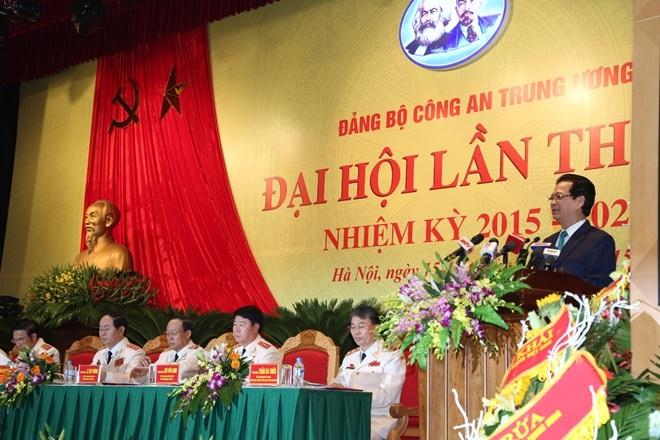 Thủ tướng Nguyễn Tấn Dũng phát biểu chỉ đạo Đại hội Đảng bộ Công an Trung ương lần thứ VI.
