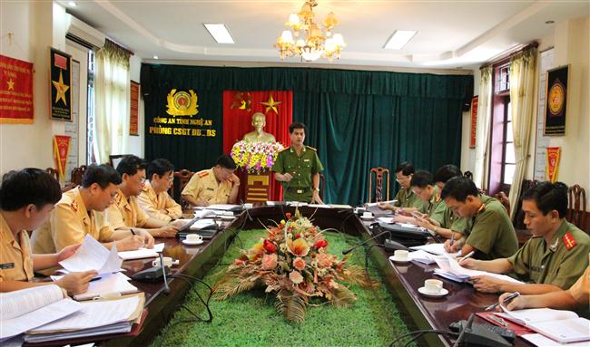 Đồng chí Thượng tá Nguyễn Đức Hải, Phó Giám đốc Công an tỉnh, Trưởng ban Tổ chức chủ trì buổi họp