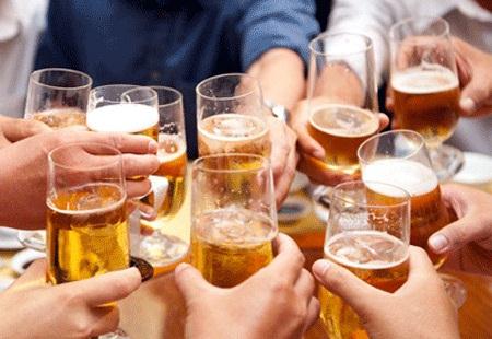 Rượu, bia là nguyên nhân trực tiếp của ít nhất 30 bệnh và là nguyên nhân gián tiếp của 200 loại bệnh tật, chấn thương.