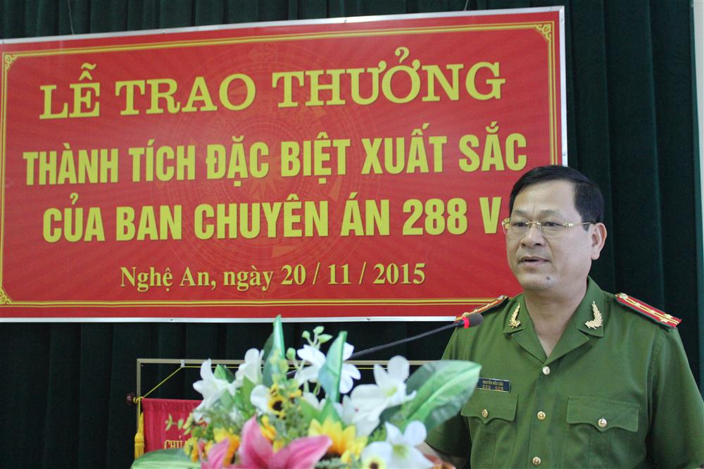 Đồng Đại tá Nguyễn Hữu Cầu- Giám đốc Công an tỉnh phát biểu tại Lễ trao thưởng