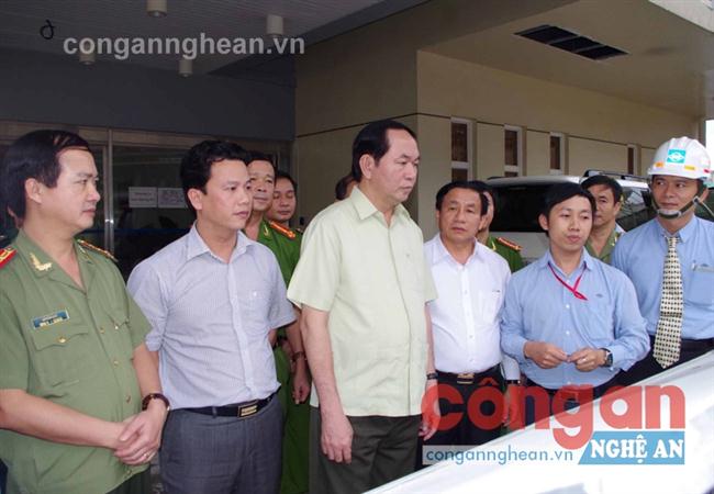 Đại tướng Trần Đại Quang cùng đoàn công tác kiểm tra công tác đảm bảo ANTT tại Khu kinh tế Vũng Áng