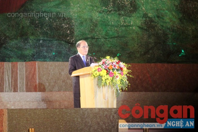 Chủ tịch Quốc hội Nguyễn Sinh Hùng phát biểu tại Lễ kỷ niệm.